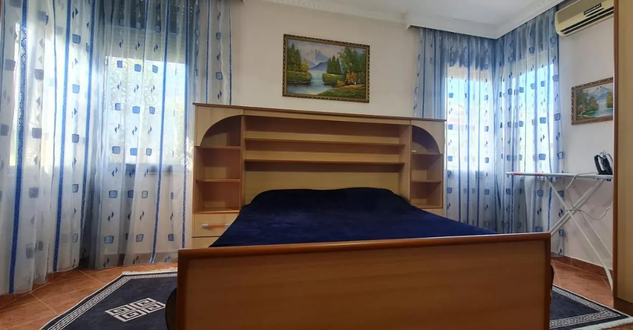 Apartamento 25 Green Retreat Mansion Suite Tirana